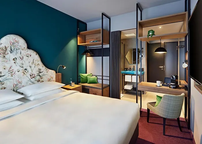 Me And Oberkassel, By Hyatt Hotel 4*