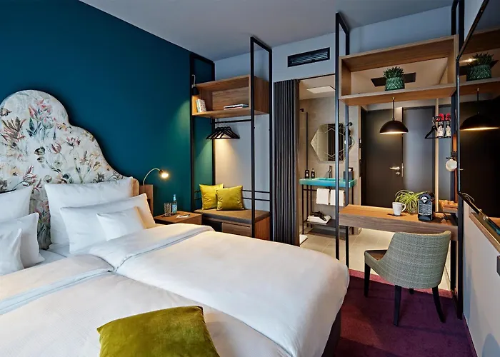 Me And Oberkassel, By Hyatt Hotel 4*