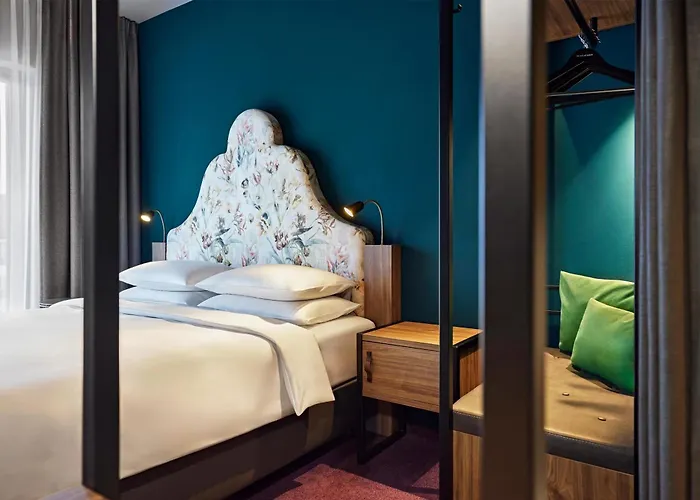 Me And Oberkassel, By Hyatt Hotel 4*