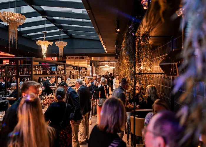 Me And Oberkassel, By Hyatt Düsseldorf