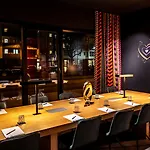 Me And Oberkassel, By Hyatt 4* Düsseldorf