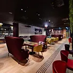 Me And Oberkassel, By Hyatt 4*
