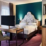 Me And Oberkassel, By Hyatt Düsseldorf