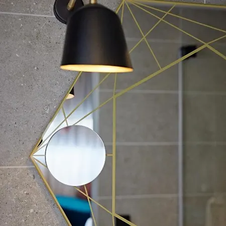 Me And Oberkassel, By Hyatt Otel