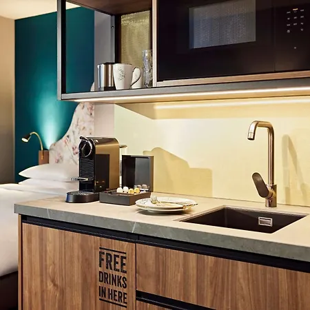 Me And Oberkassel, By Hyatt Düsseldorf