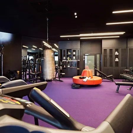 Otel Me And Oberkassel, By Hyatt 4*