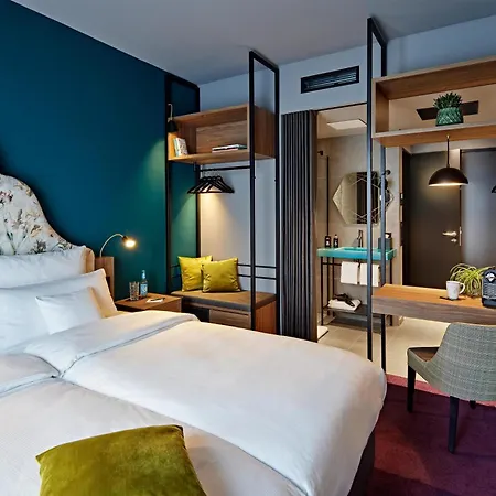 Me And Oberkassel, By Hyatt Hotel 4*