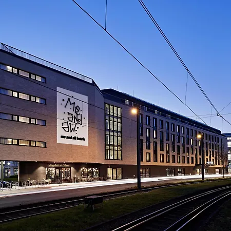 فندق Me And Oberkassel, By Hyatt 4*