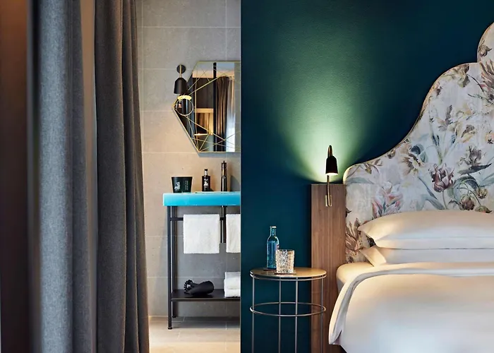 Me And Oberkassel, By Hyatt