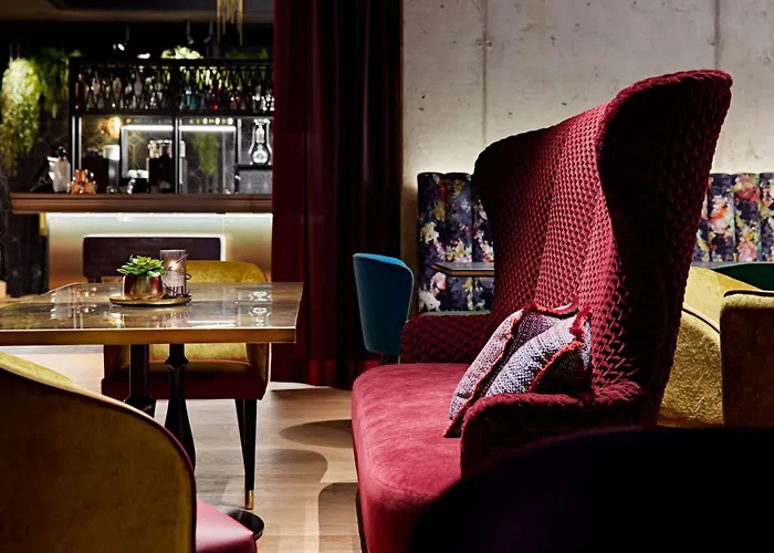 Me And Oberkassel, By Hyatt 4* Düsseldorf