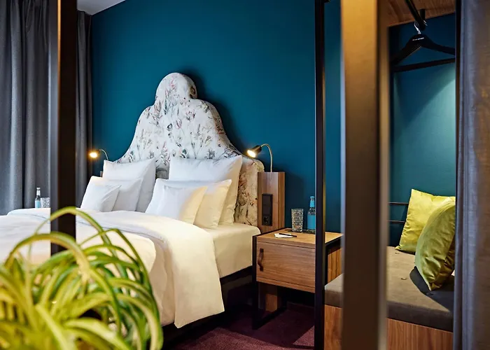 Me And Oberkassel, By Hyatt Hotel