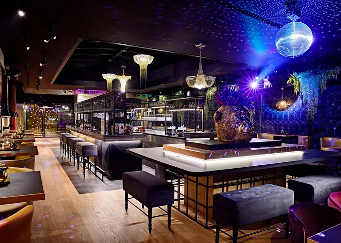 Me And Oberkassel, By Hyatt Düsseldorf