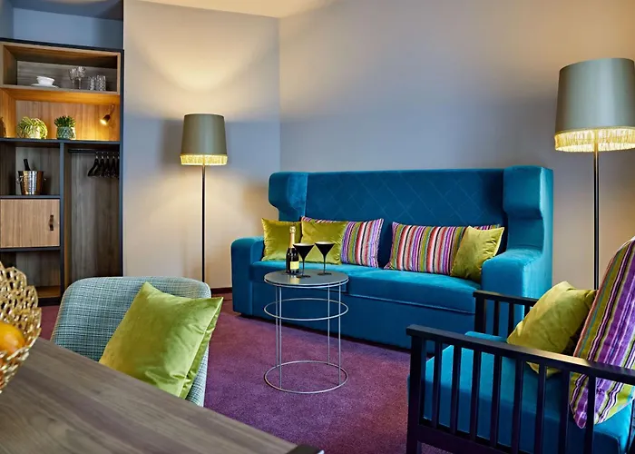 Me And Oberkassel, By Hyatt Hotel 4*