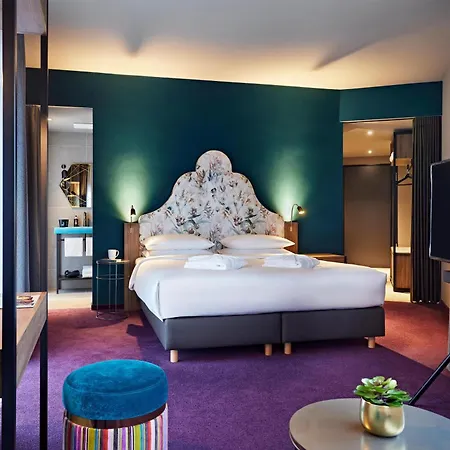 Me And Oberkassel, By Hyatt Hotel 4*