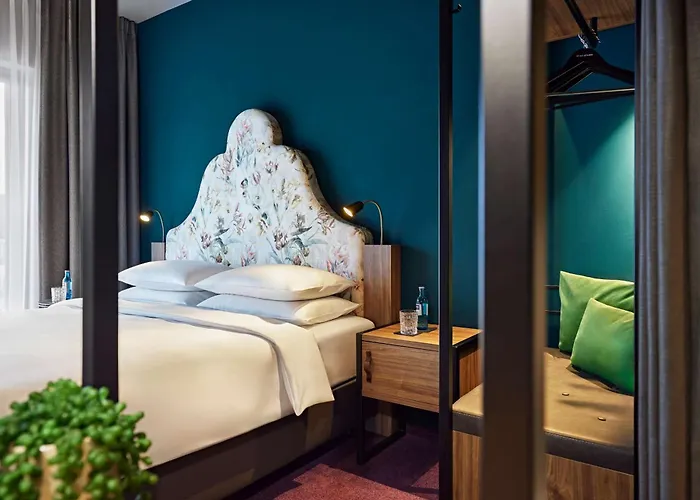 Me And Oberkassel, By Hyatt Hotel 4*